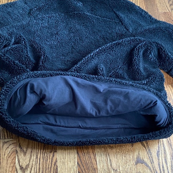 Black Lululemon Scuba oversized funnel-neck fleece, M/L. Like new condition - Picture 12 of 12